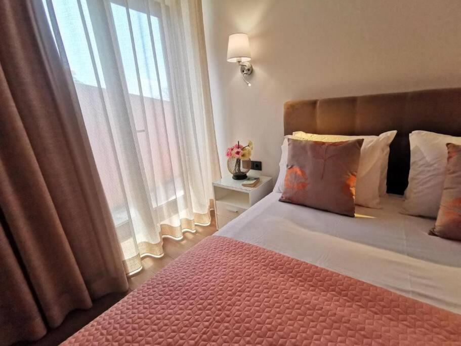 Chale Esmeralda - Charming Studios In Calheta Beach Εξωτερικό φωτογραφία