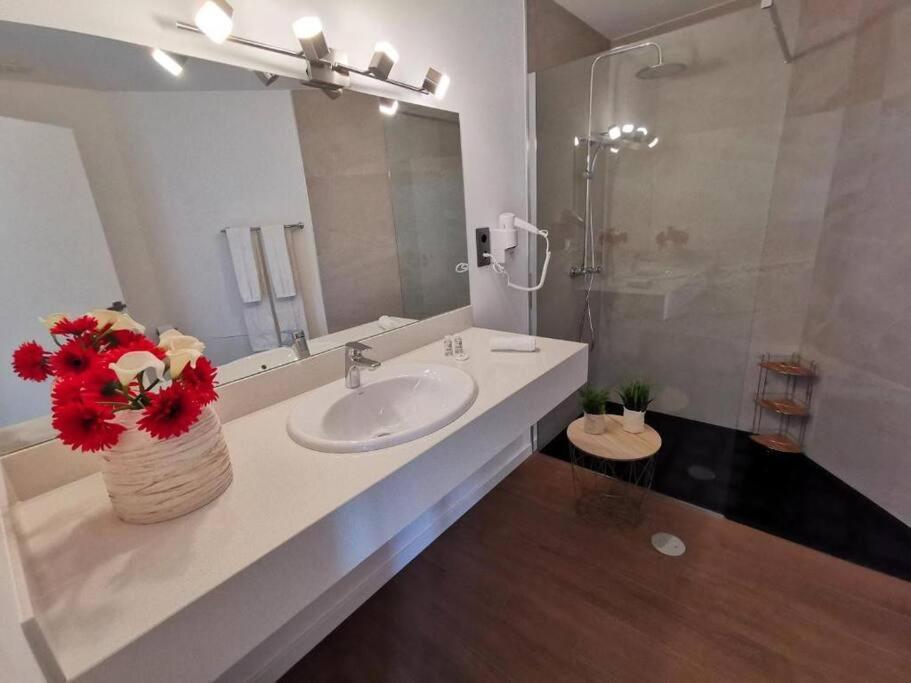 Chale Esmeralda - Charming Studios In Calheta Beach Εξωτερικό φωτογραφία