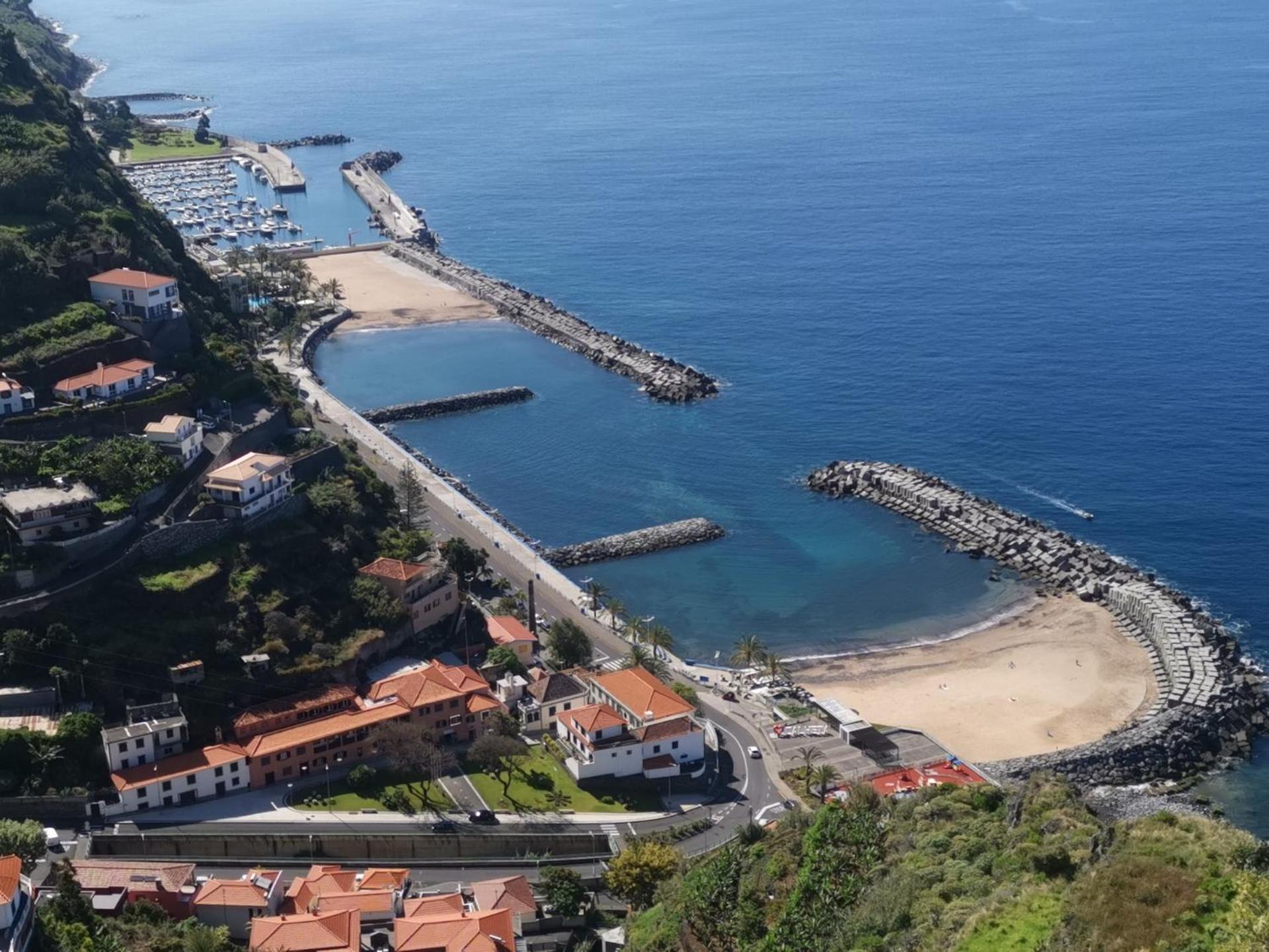 Chale Esmeralda - Charming Studios In Calheta Beach Εξωτερικό φωτογραφία