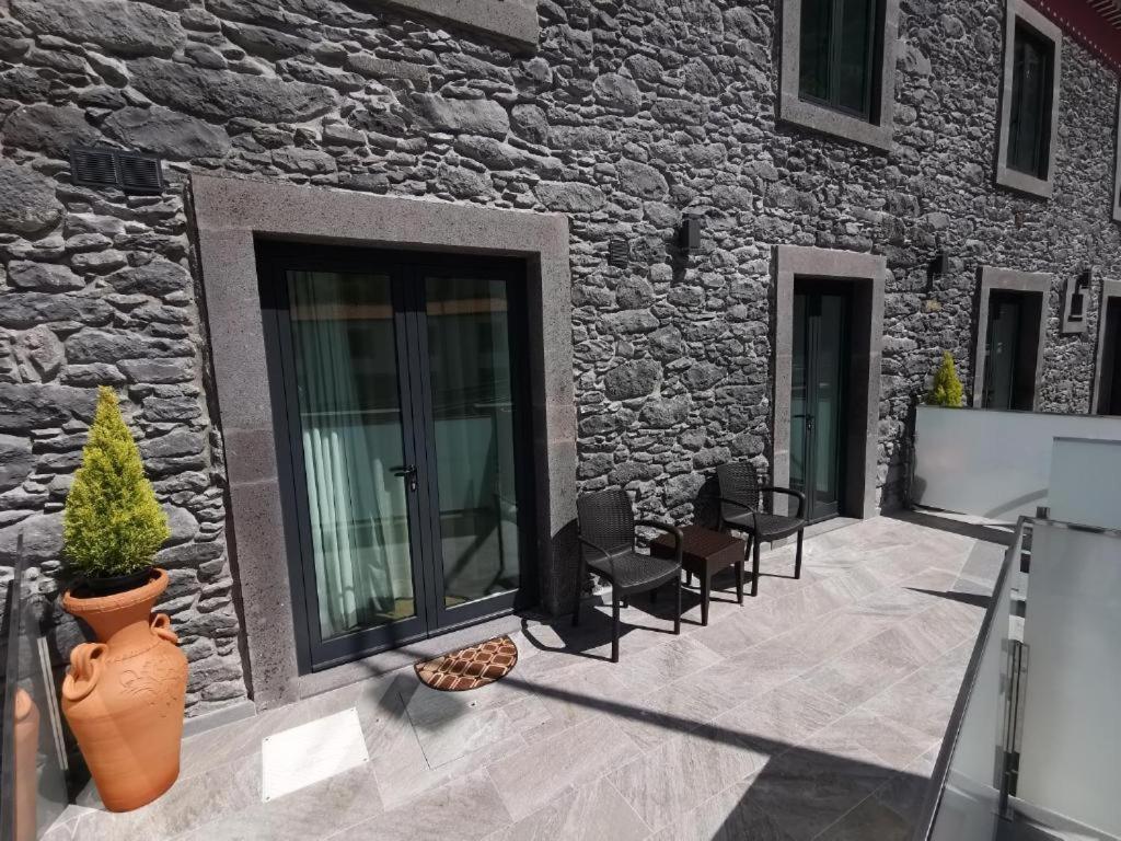 Chale Esmeralda - Charming Studios In Calheta Beach Εξωτερικό φωτογραφία